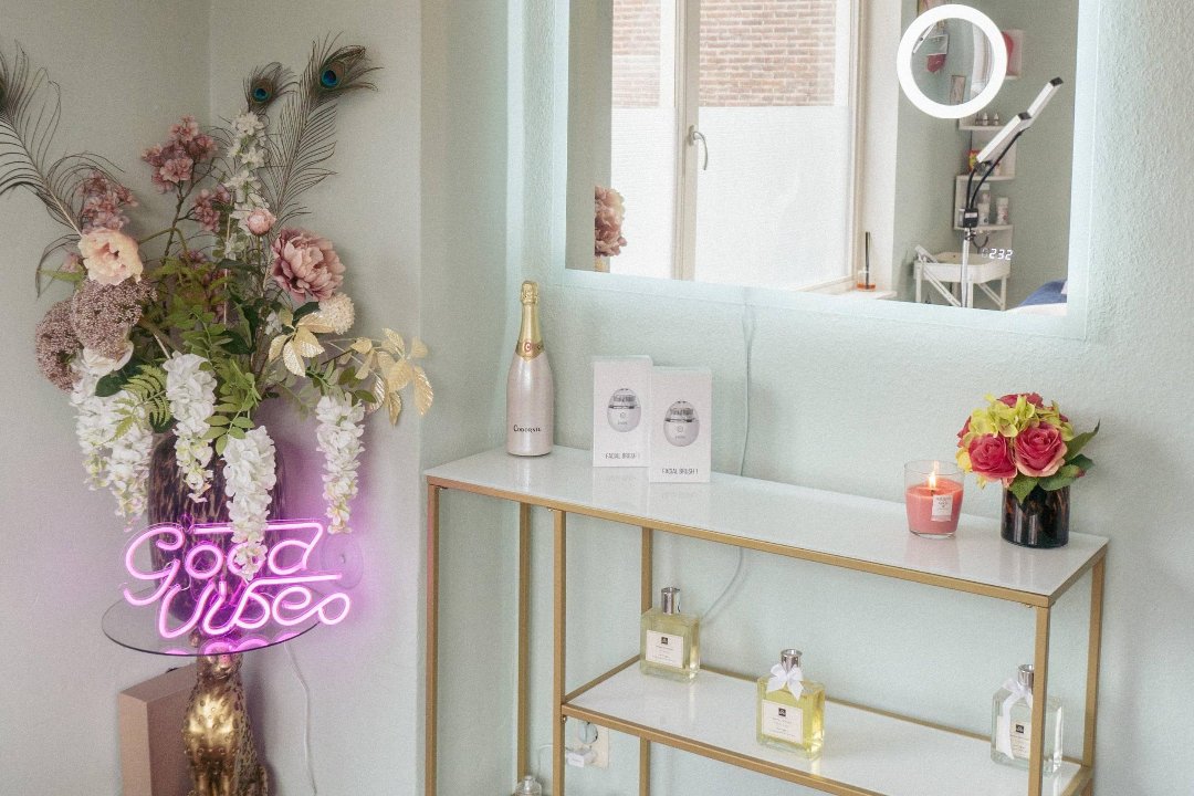 Shikoma, Grote Berg, Eindhoven