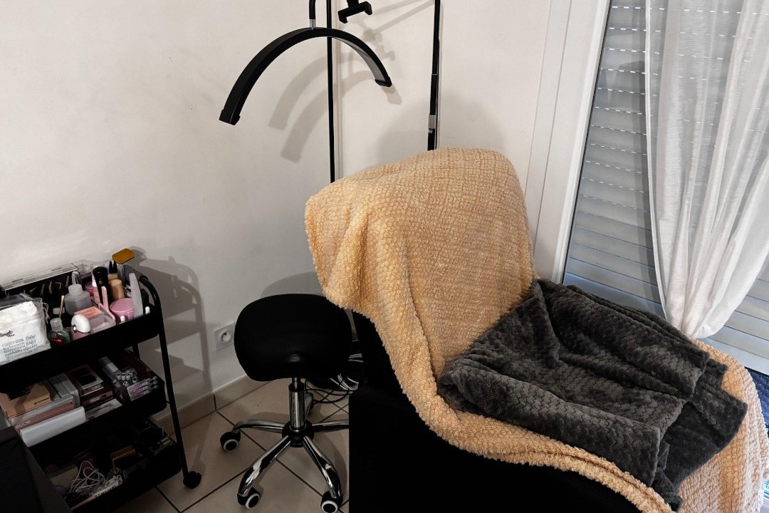 The_lashdollbeauty14, Caen