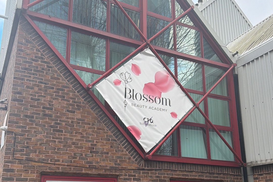 BLOSSOM BEAUTY STUDIO, Cubitt Town, London