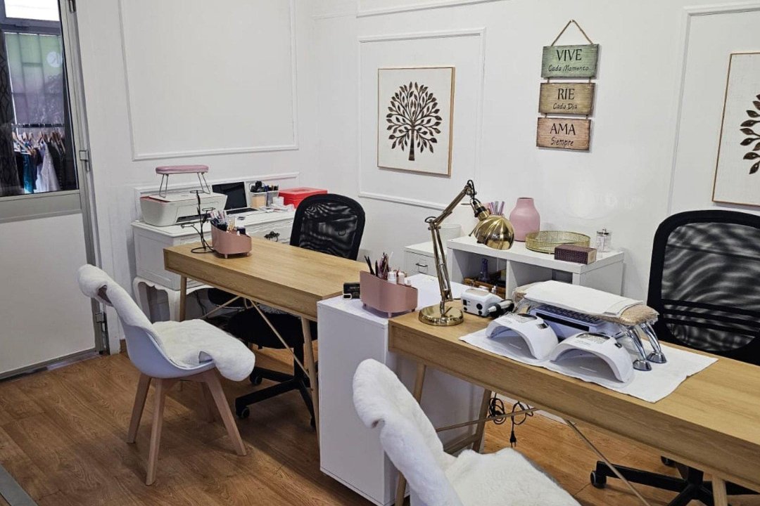 Studio Deisy Alves, Almada