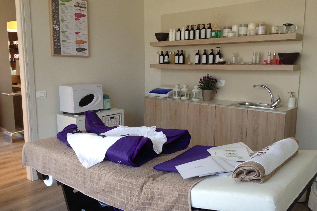 Estetica & Benessere di Marazzi Silvia, Camignone, Lombardia