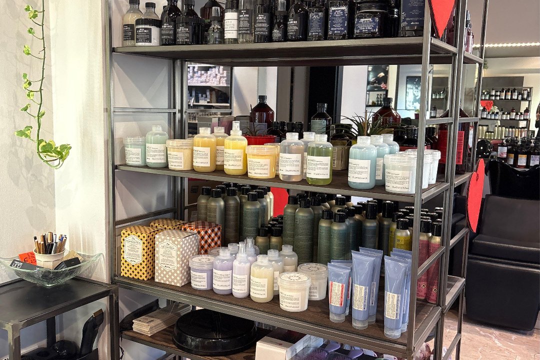 Nyce Hairstylist, Oltretorrente, Parma