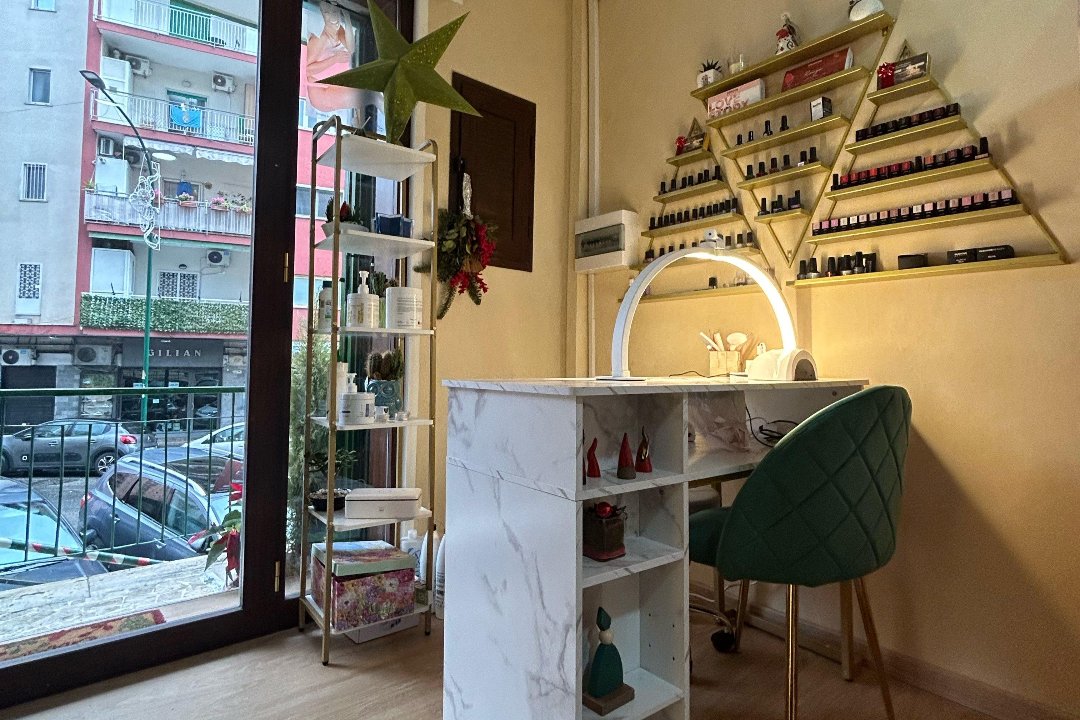 Stelle In Un Dì - Via Simone Martini, Arenella, Napoli