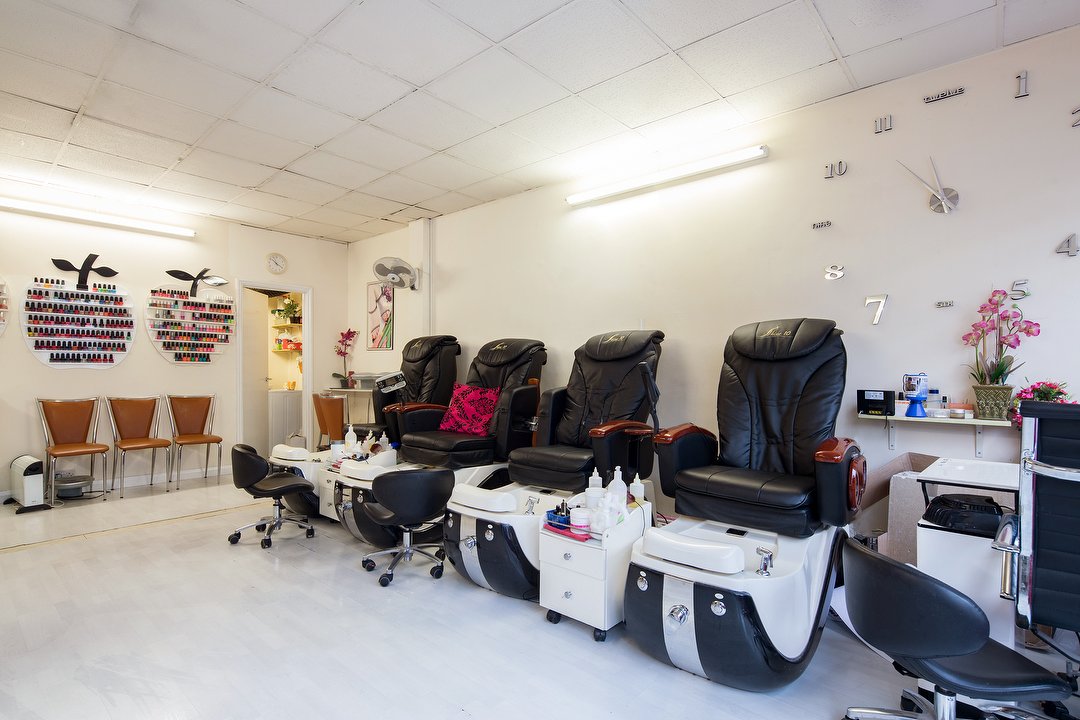 Jennifer's Nails, Hackney, London