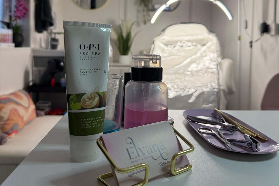 Elvana Beauty, Freehold, Oldham