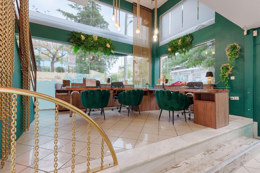 Influences, Keratsini, Piraeus