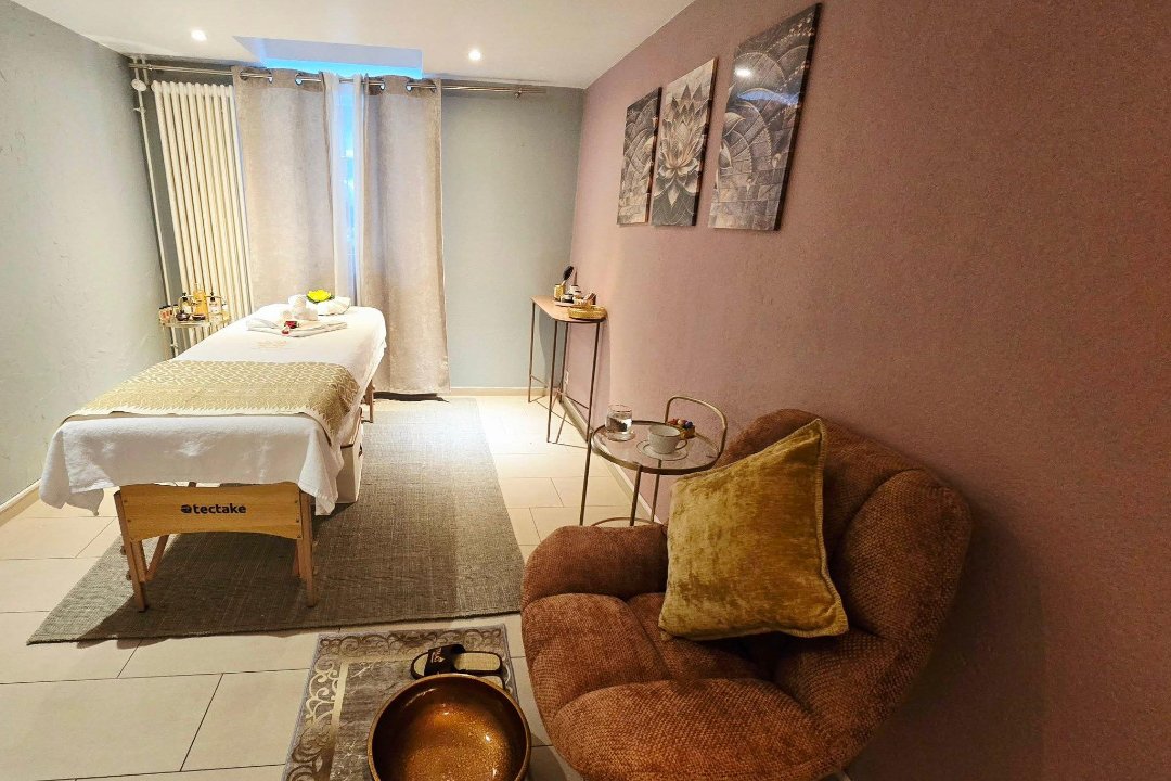 Benja Wellness & Thai Massage, Höschgasse, Zürich