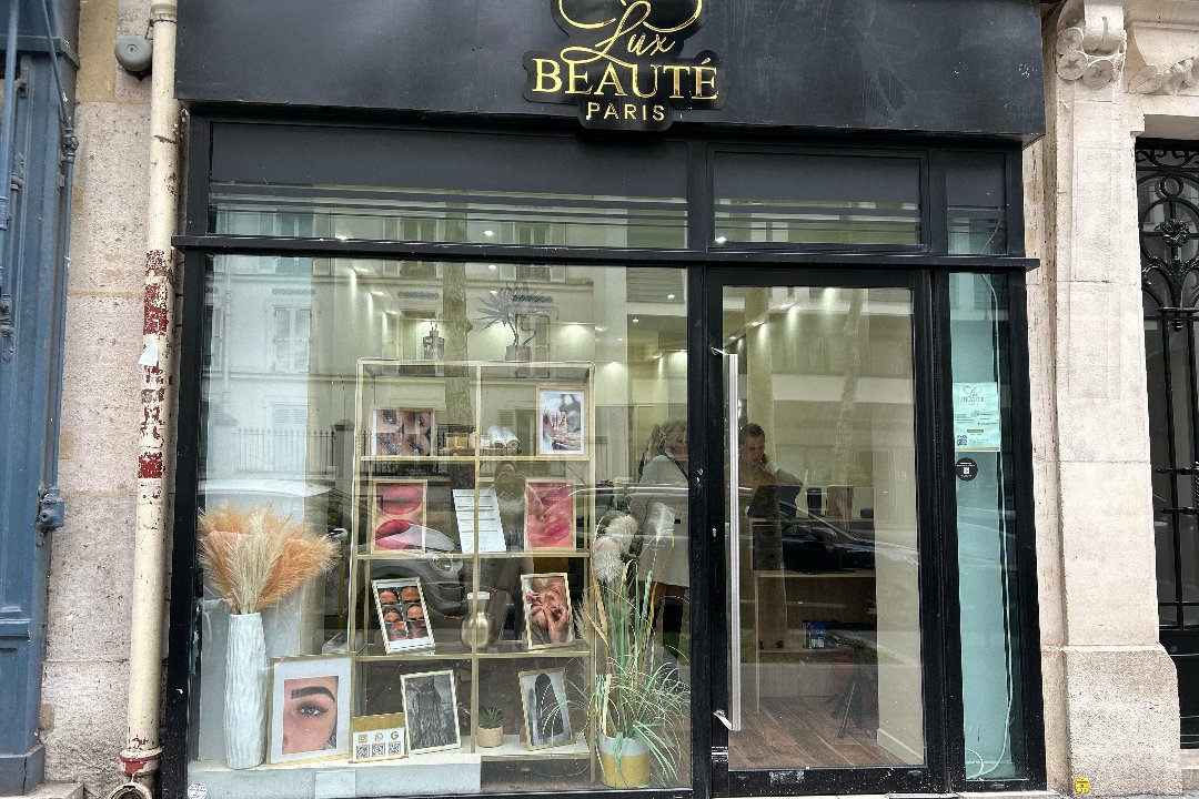 Martiele chez Lux Beauté, République - Point du Jour, Hauts-de-Seine