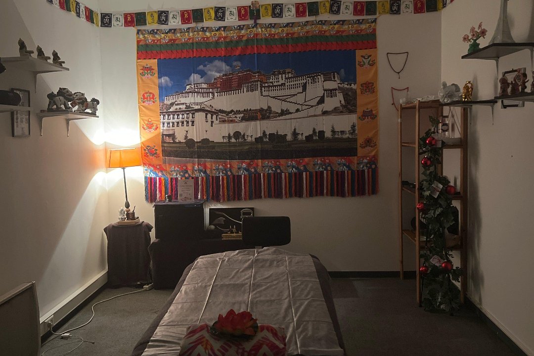 JIMMY MASSAGE ( inside basic-fit), Van Ertbornstraat, Anvers