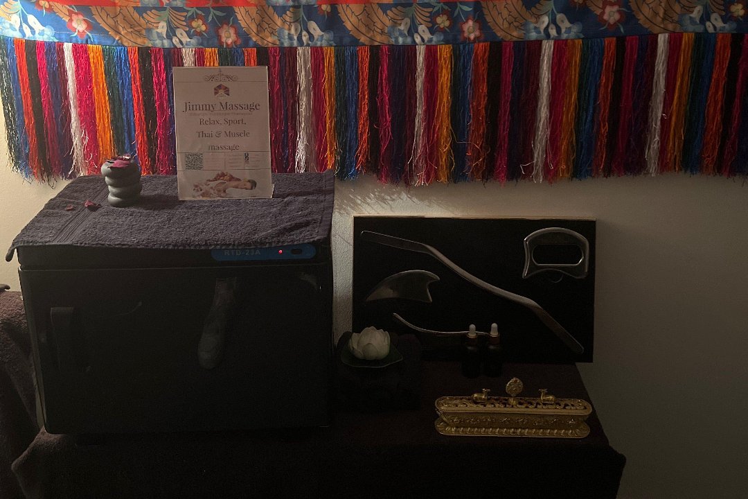 JIMMY MASSAGE ( inside basic-fit), Van Ertbornstraat, Antwerpen