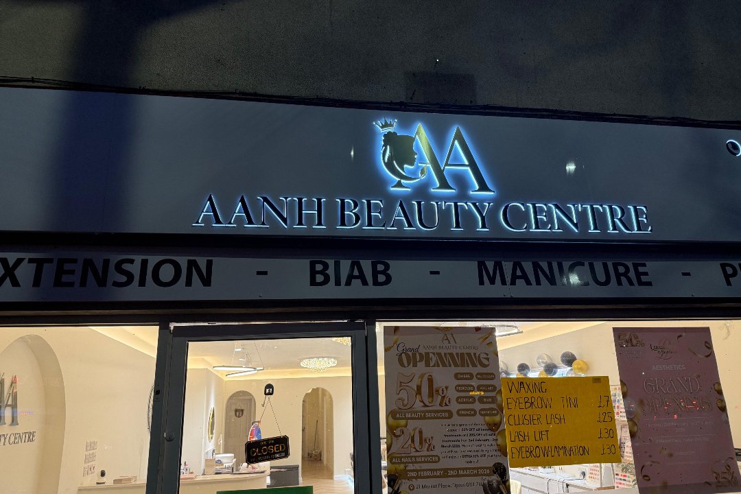 Lunamooi by Beaulicht, Dudley Port, Birmingham