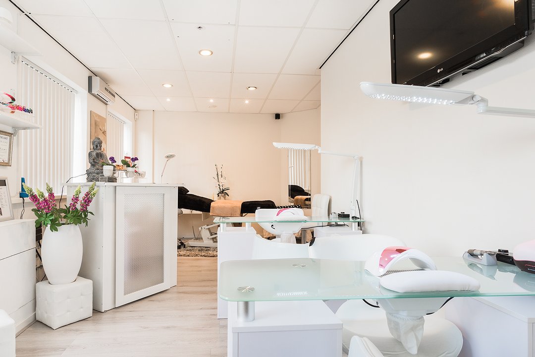 Lashes Luxury, Broersveld, Zuid-Holland