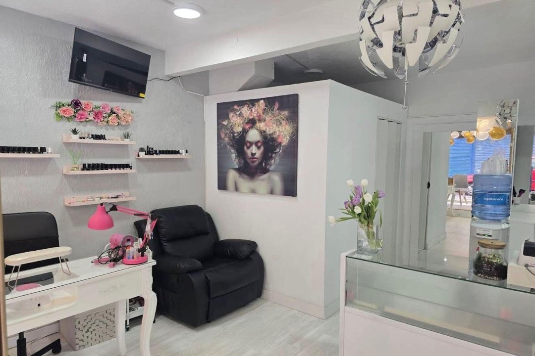 Peluquería y  Estética Ramona Azuaje, Móstoles, Comunidad de Madrid