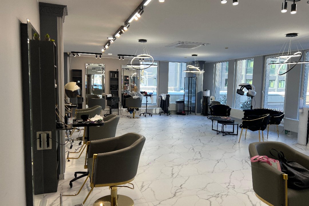 Grožio inovacijos akademija, Pilaite, Vilnius