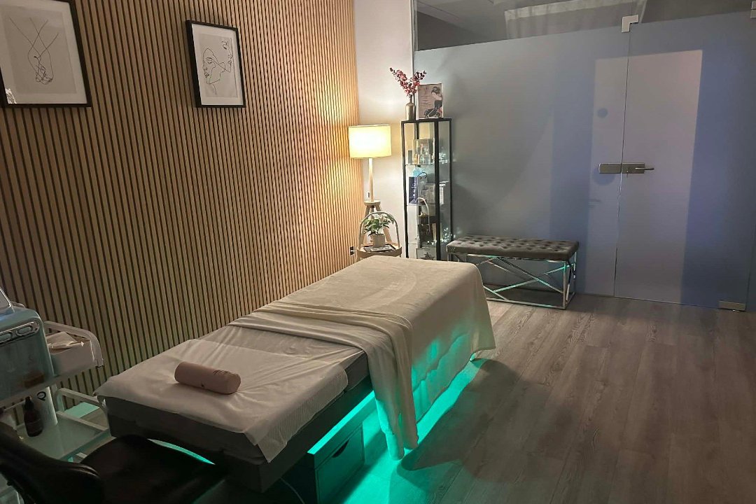 Grožio terapeutė Lina (Gabi grožio studija), Kauno rajonas