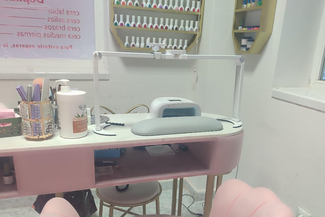 Uñas Brillantes, Azuqueca de Henares, Castilla-La Mancha