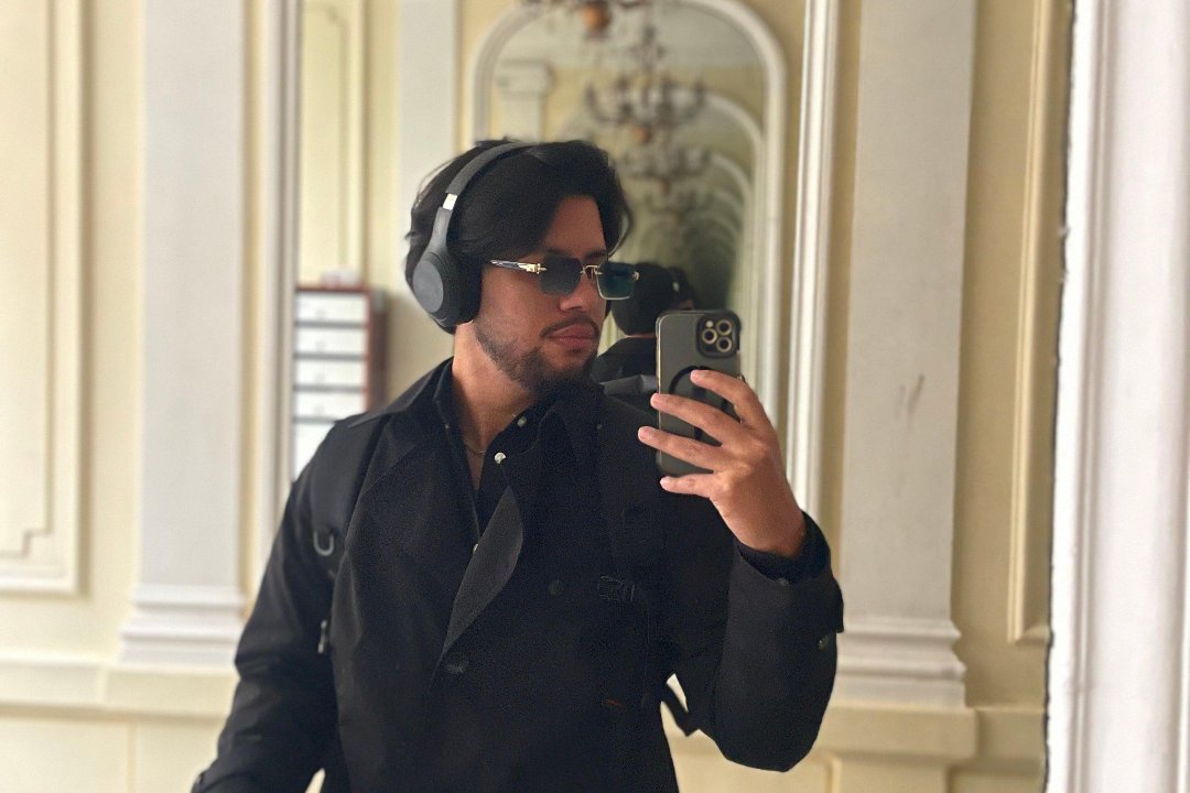 Cedric Franca - Chez Oceane K beauty Room, Rue Saint-Dominique, Paris