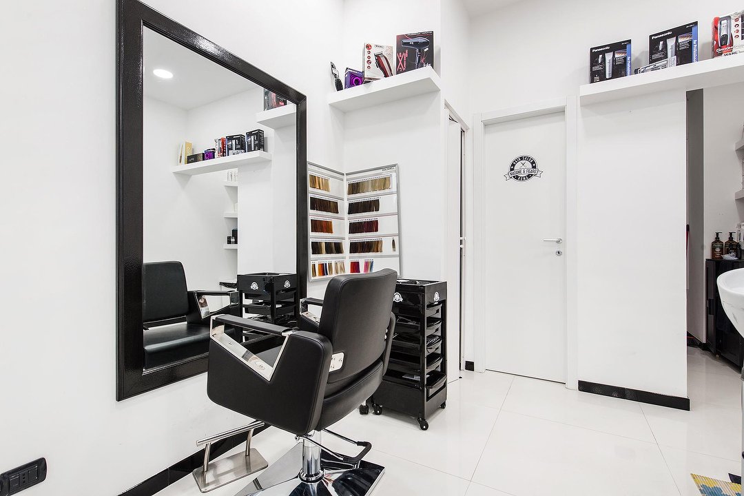 Madame & Figaro, Salario, Roma