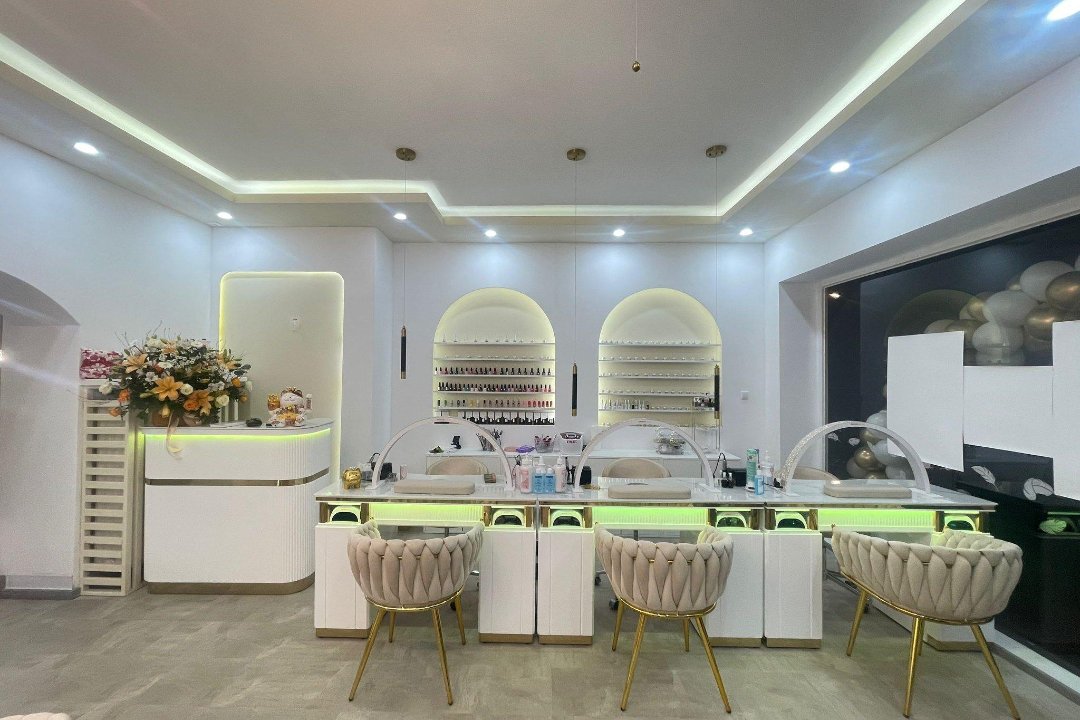 Aurum Nail Lounge, Südbahnhof, Frankfurt am Main