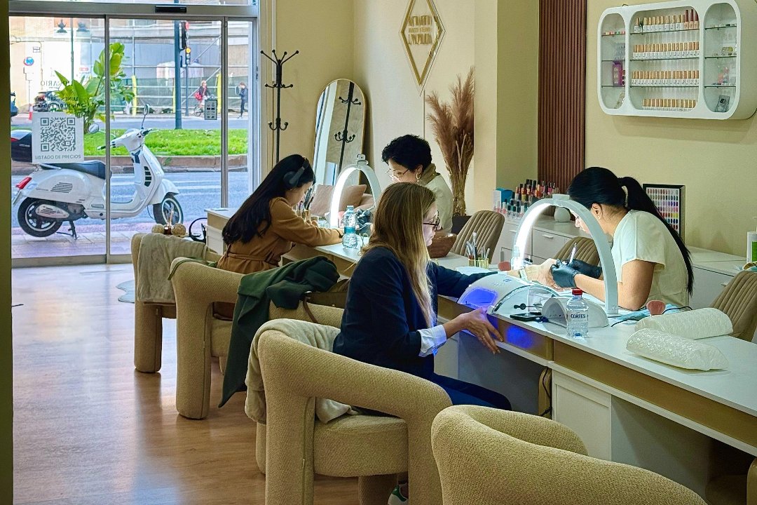 NMR Beauty Studio, Arrancapins, Valencia