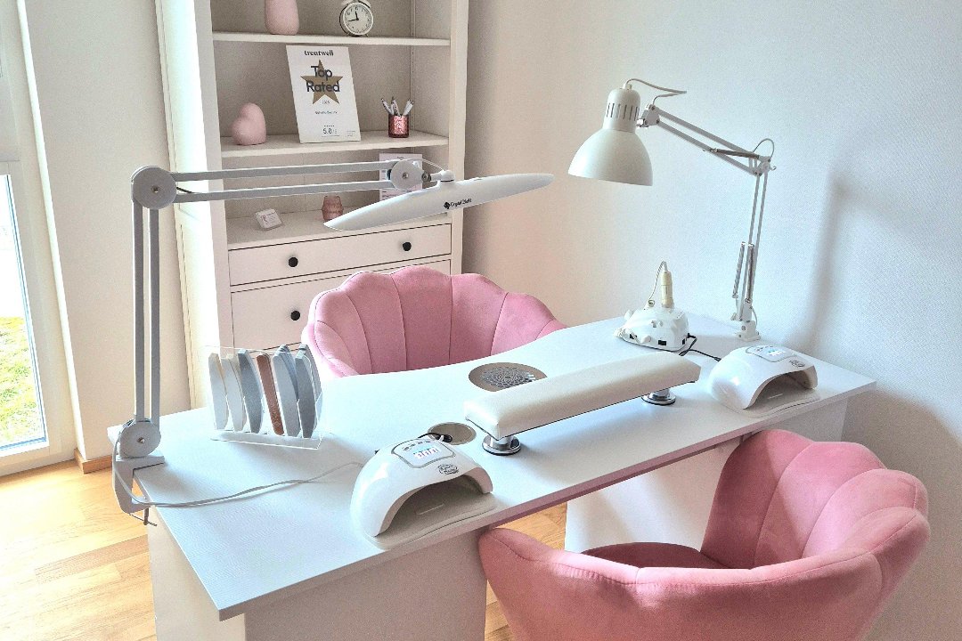 Ephelia Beauty, Lufingen, Kanton Zürich