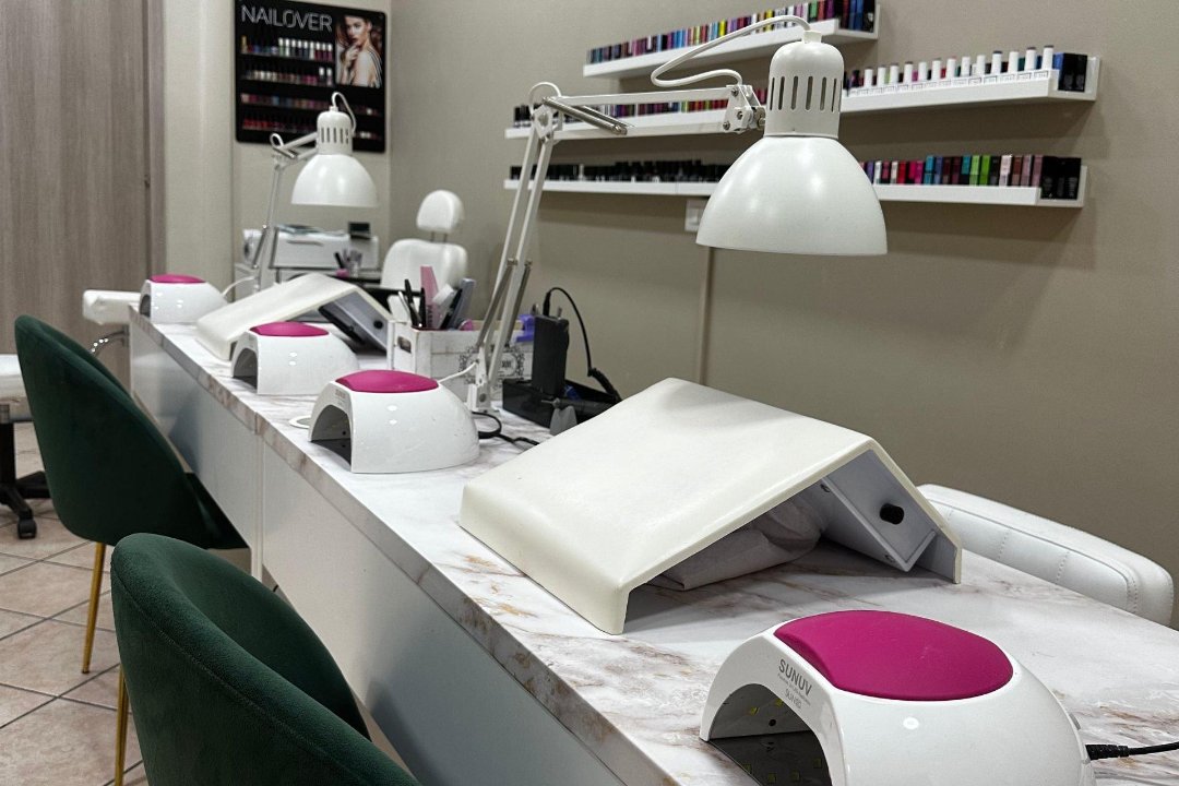 Il Bello Delle Donne, Fiano Romano, Lazio