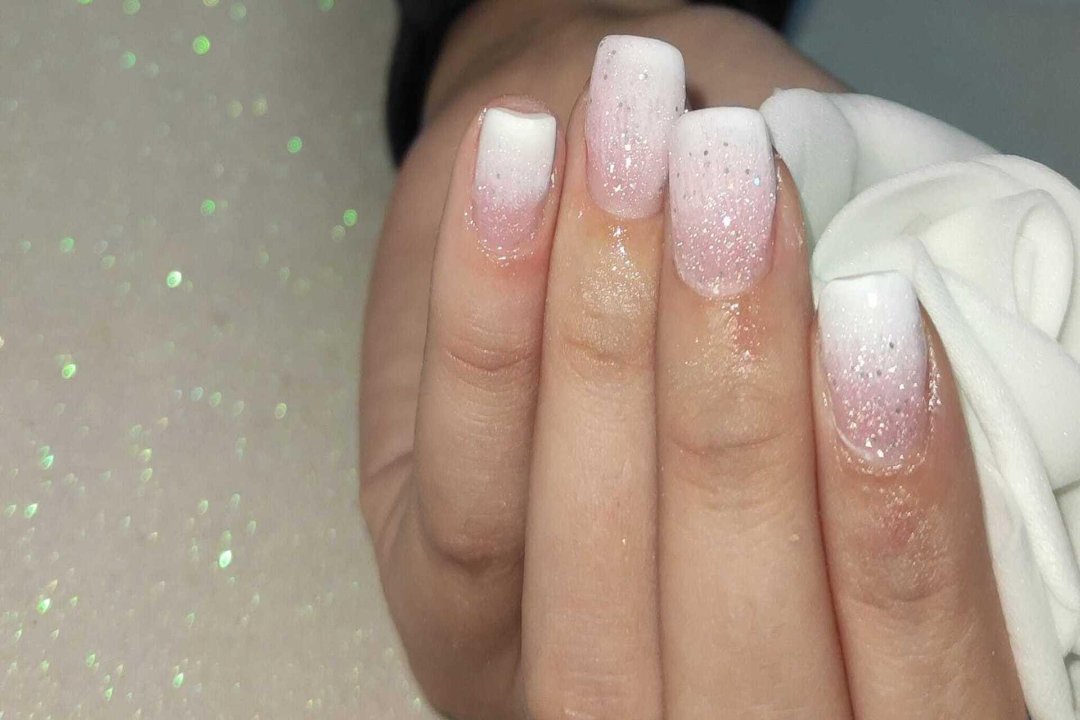 Helen Nails, Pinerolo, Piemonte