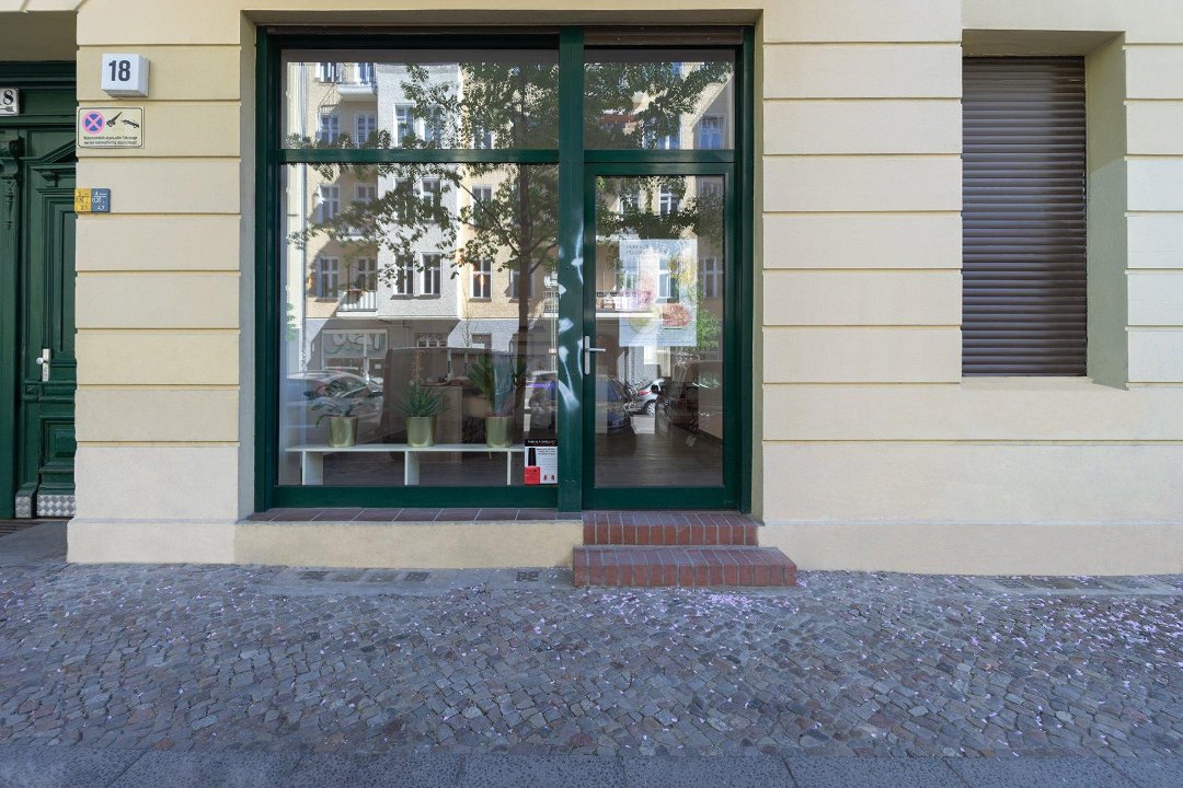 Nailberries ( Im Friseur Eve and Friends ), Prenzlauer Berg, Berlin