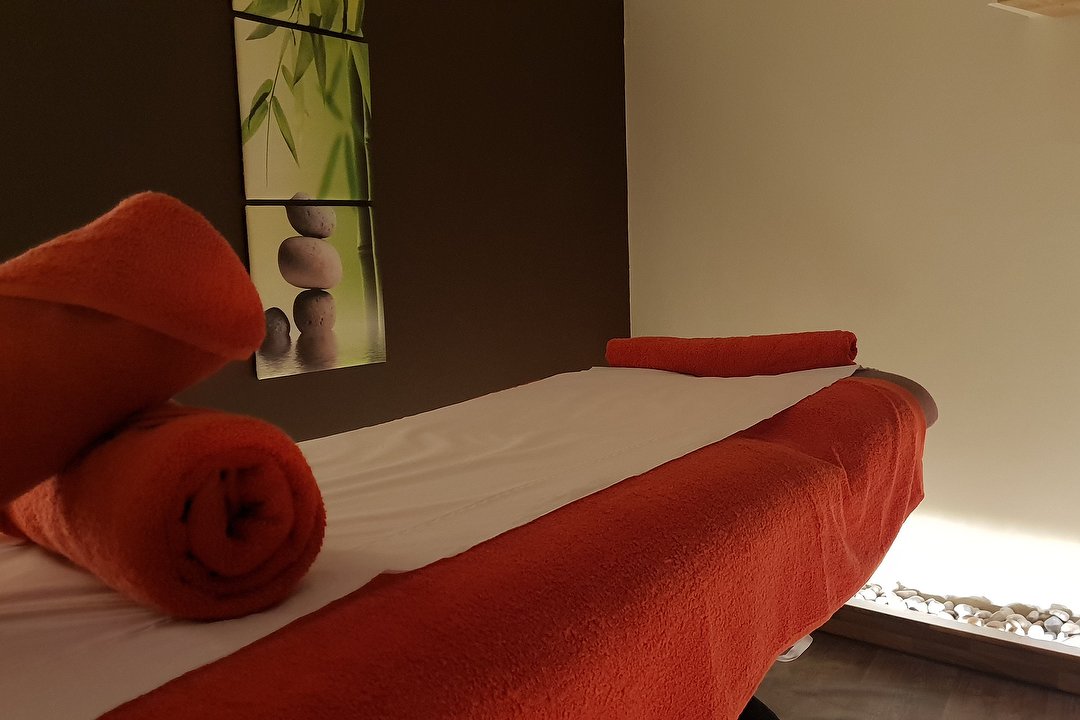 The Rooms with Rox, Barnet, London