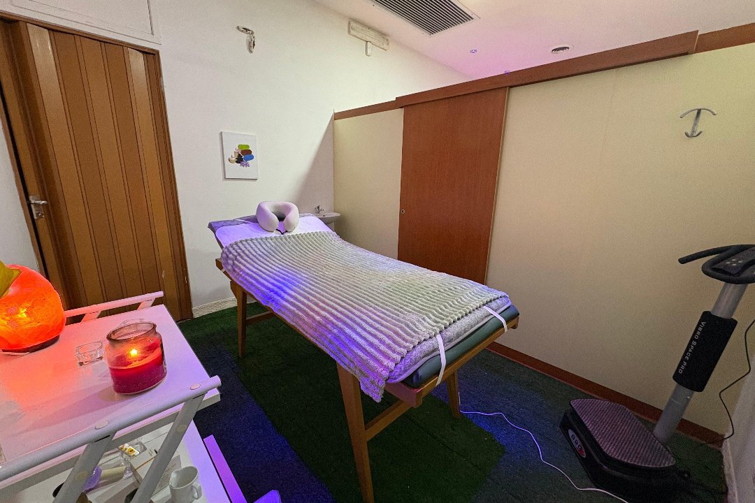 Tropilux Beauty, Nuovo Salario, Roma