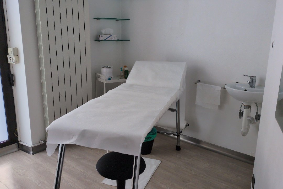 Estetica Essenziale, Collegno