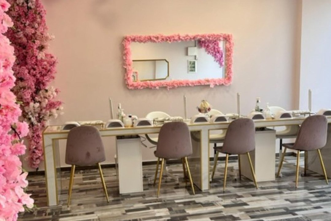 Love Nails & More Petroupoli, Ἰλιον, Αττική