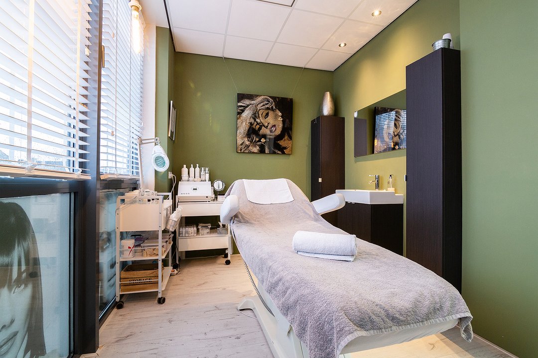 Basics beauty, Soesterberg, Provincie Utrecht