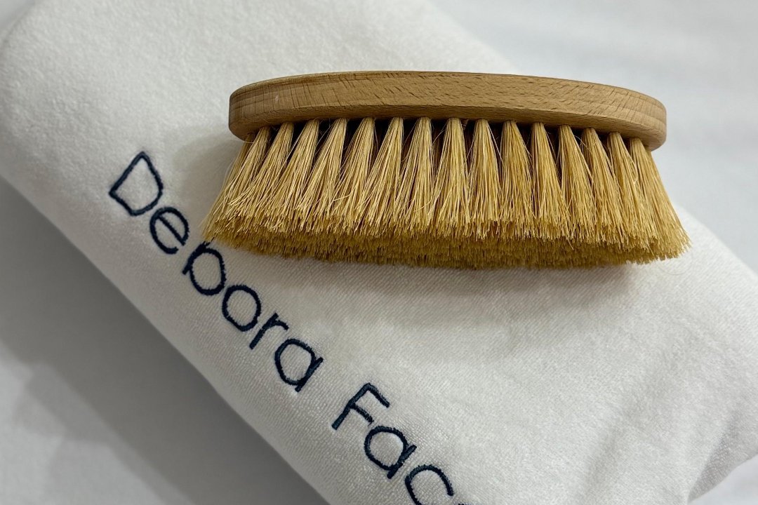 Debora Faccin 2, L'Amistat, Valencia