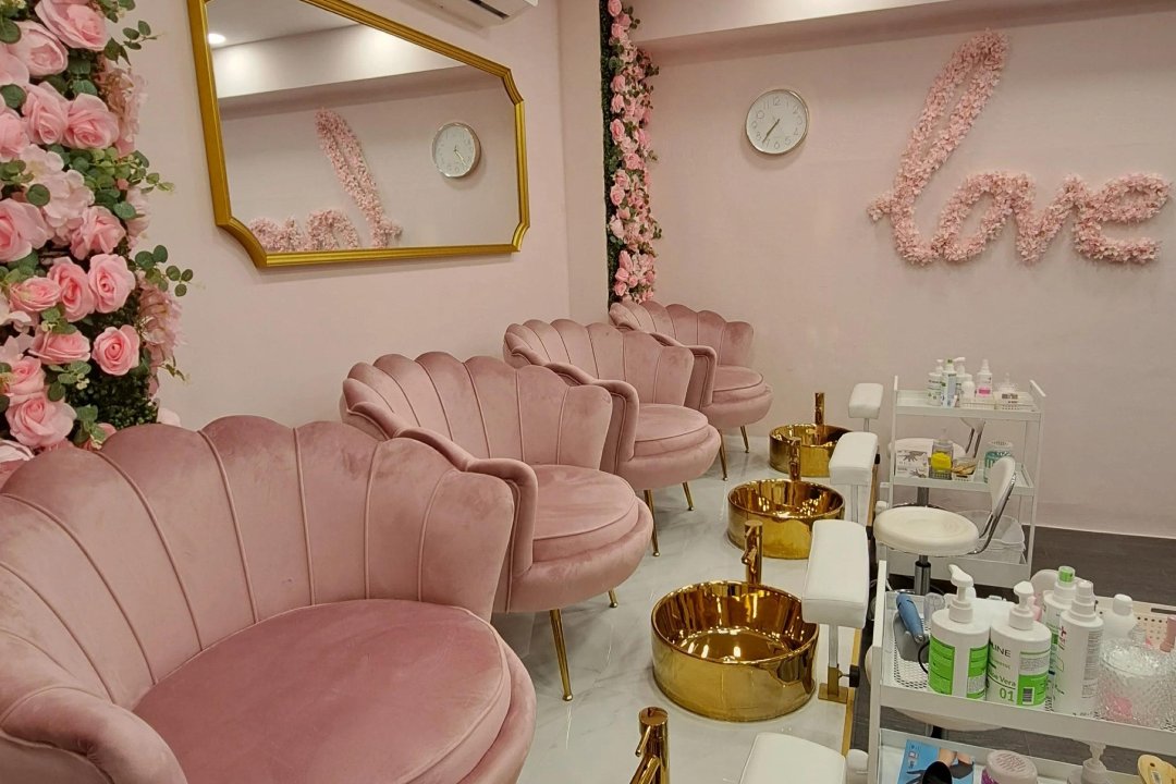 Love Nails & More Kalamaria, Kalamaria Kentro, Perifereiaki Enotita Thessalonikis