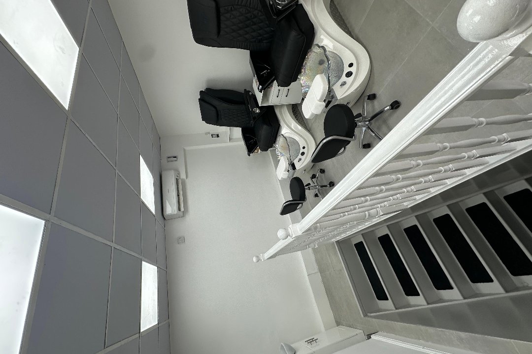Aura Beauty Salon   {Women only}, Maze Hill, London
