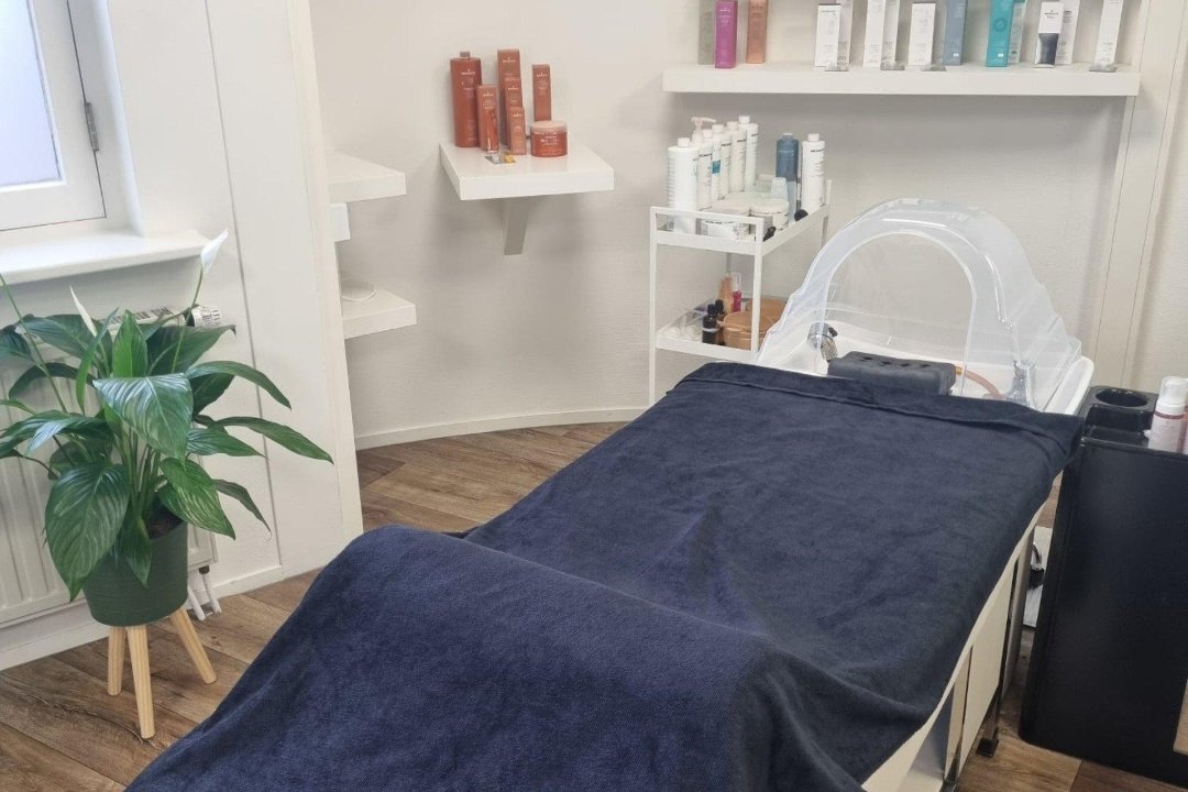 Anë Mouräs Haartherapie & Hoofdspa, Oudewater, Provincie Utrecht