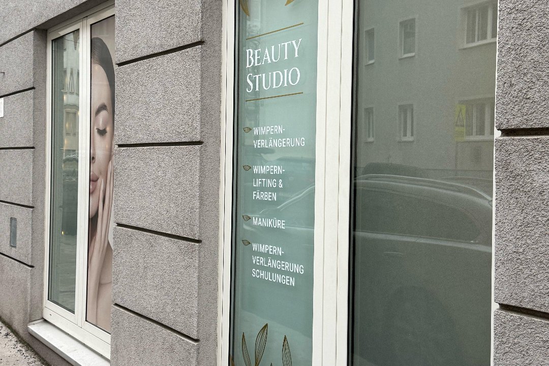 Sana Basharpoor, 16. Bezirk, Wien