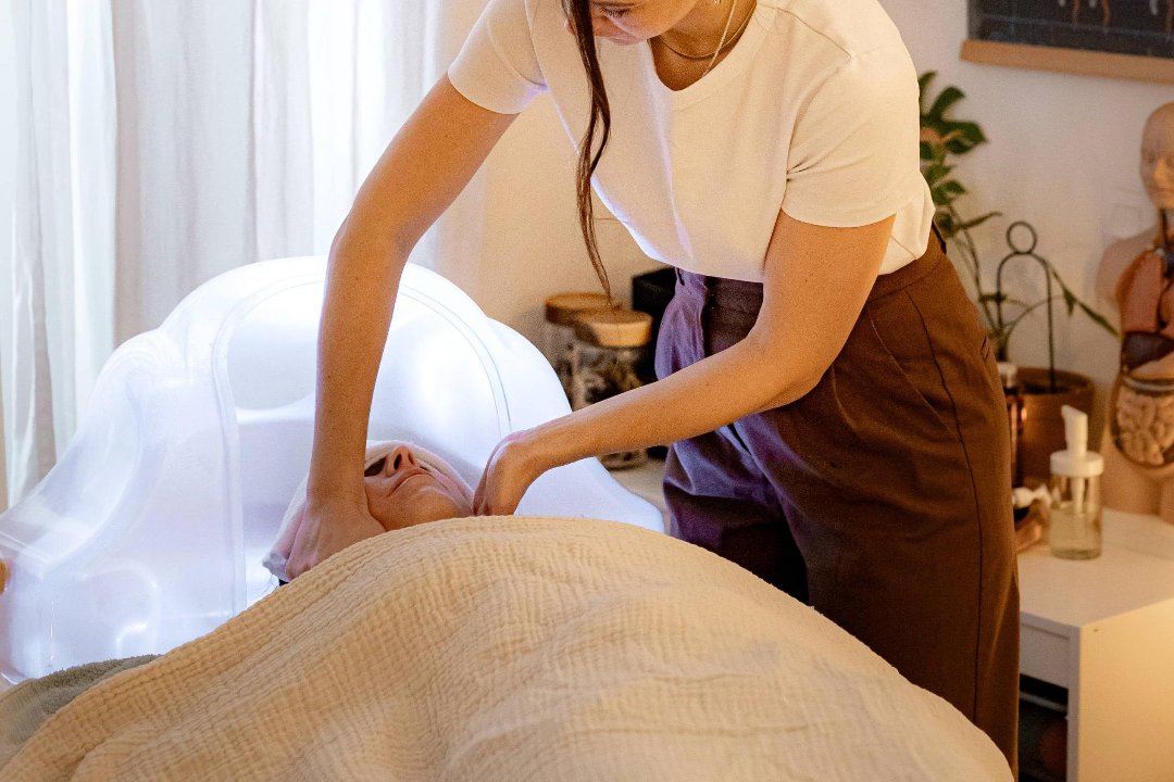 Johanne GAGNER - Bien Head Spa, Massage, Naturopathie, Boulevard Saint-Marcel, Paris