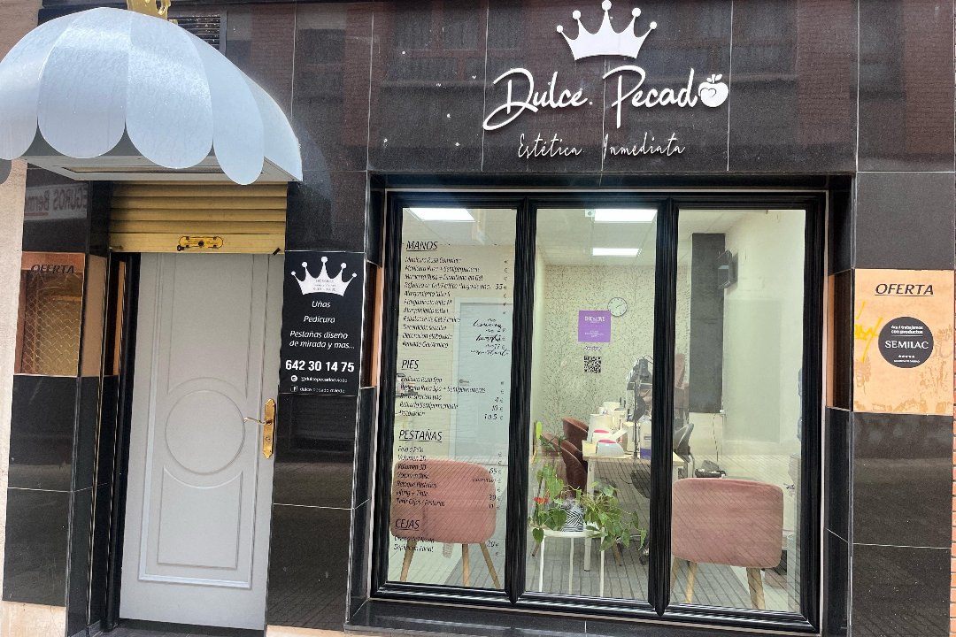 Dulce Pecado, Oviedo