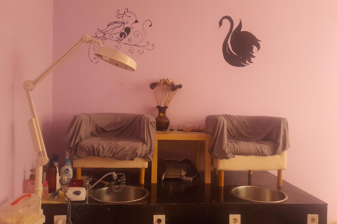 Θέκλη Nails, Άγιοι Ανάργυροι, Αττική