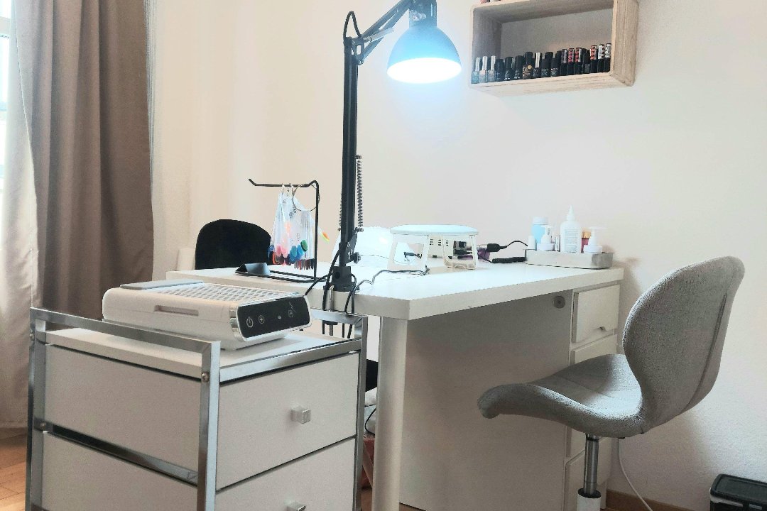 Nails by Alöna Klimovich, Seuzach, Kanton Zürich