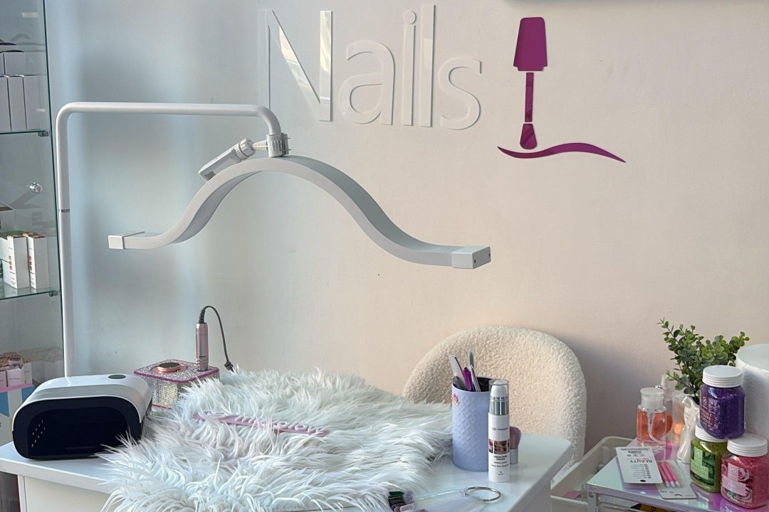 Mayglow - Clínica Estética, Miraflores, Zaragoza