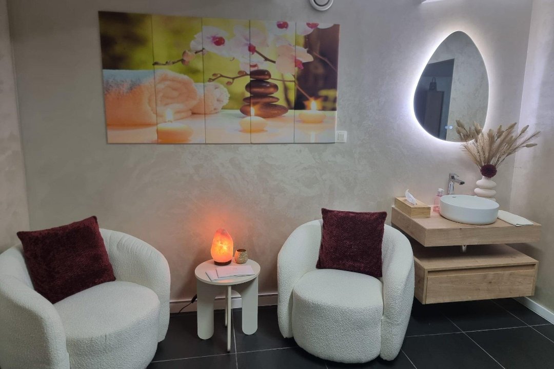 Midi Esthetic Clinic (MEC)/ Midiclinic, Stalingrad, Bruxelles