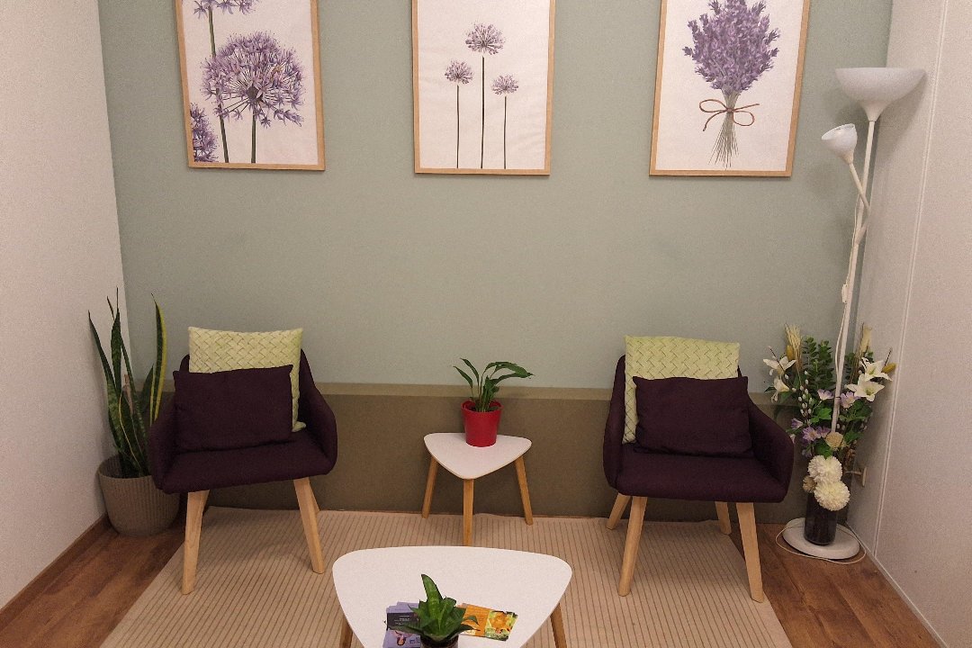 Karine Leão MTC, Globe, Uccle