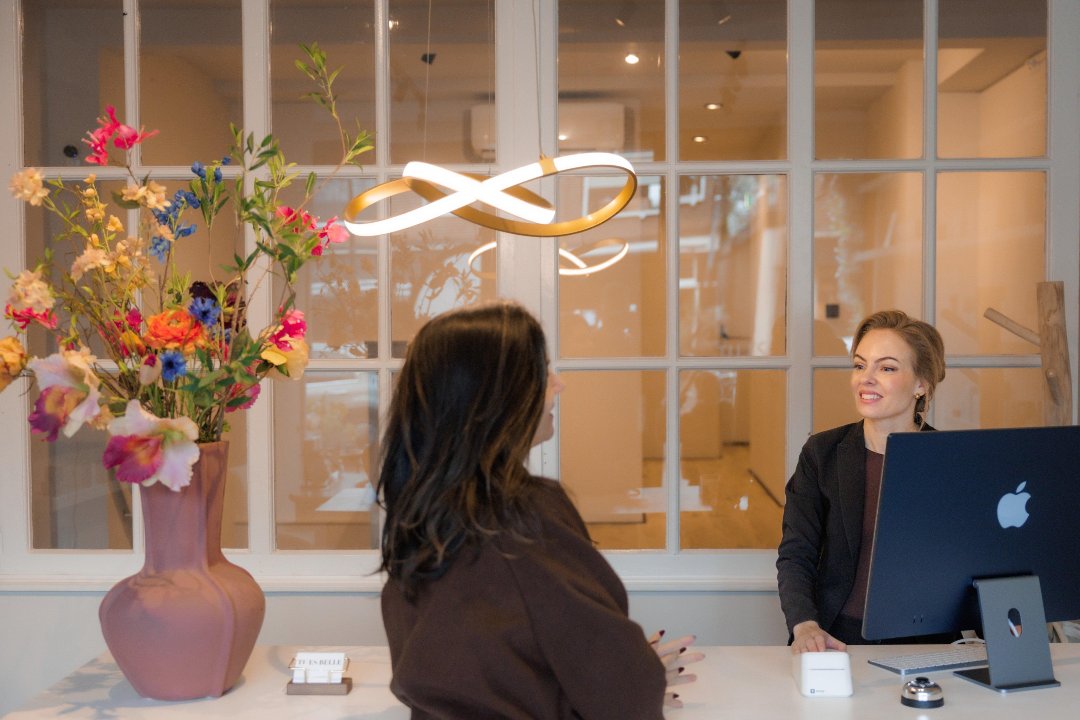 TU ES BELLE, Hilversum, Noord-Holland