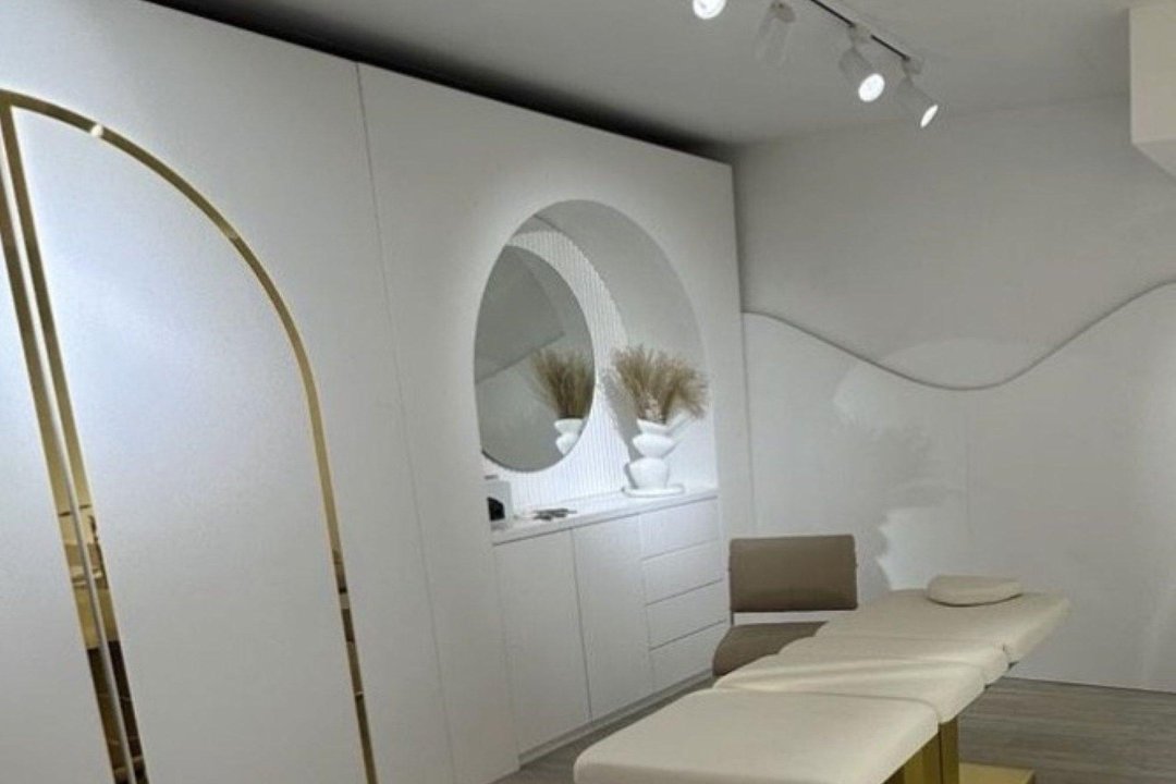 Innocente Skin Secrets, München, Brudermühlstraße, München