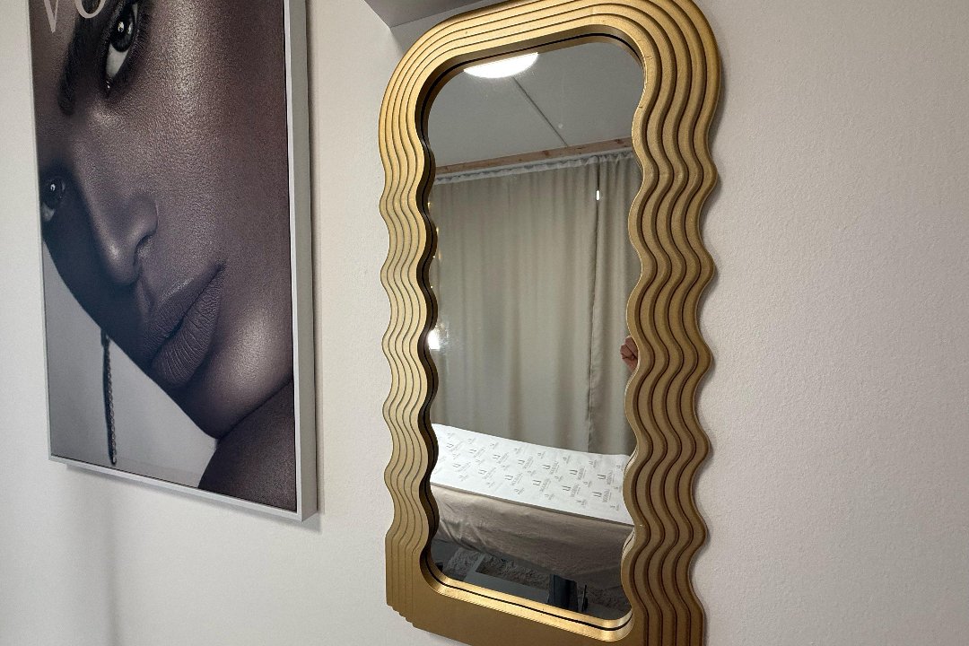 Sana Basharpoor, 16. Bezirk, Wien