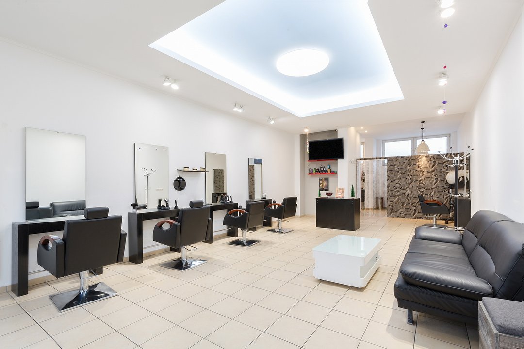 Goldene Hand Friseur, Milbertshofen - Am Hart, München