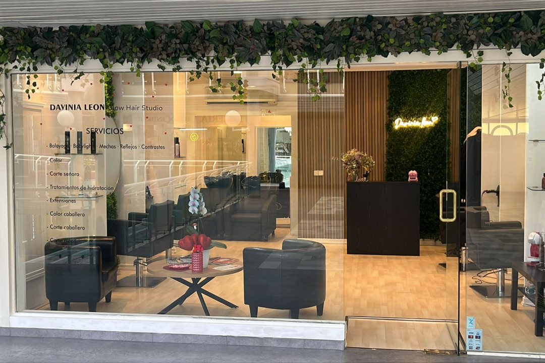 Davinia Leon Glow Hair Studio, Distrito Centro, Comunidad de Madrid